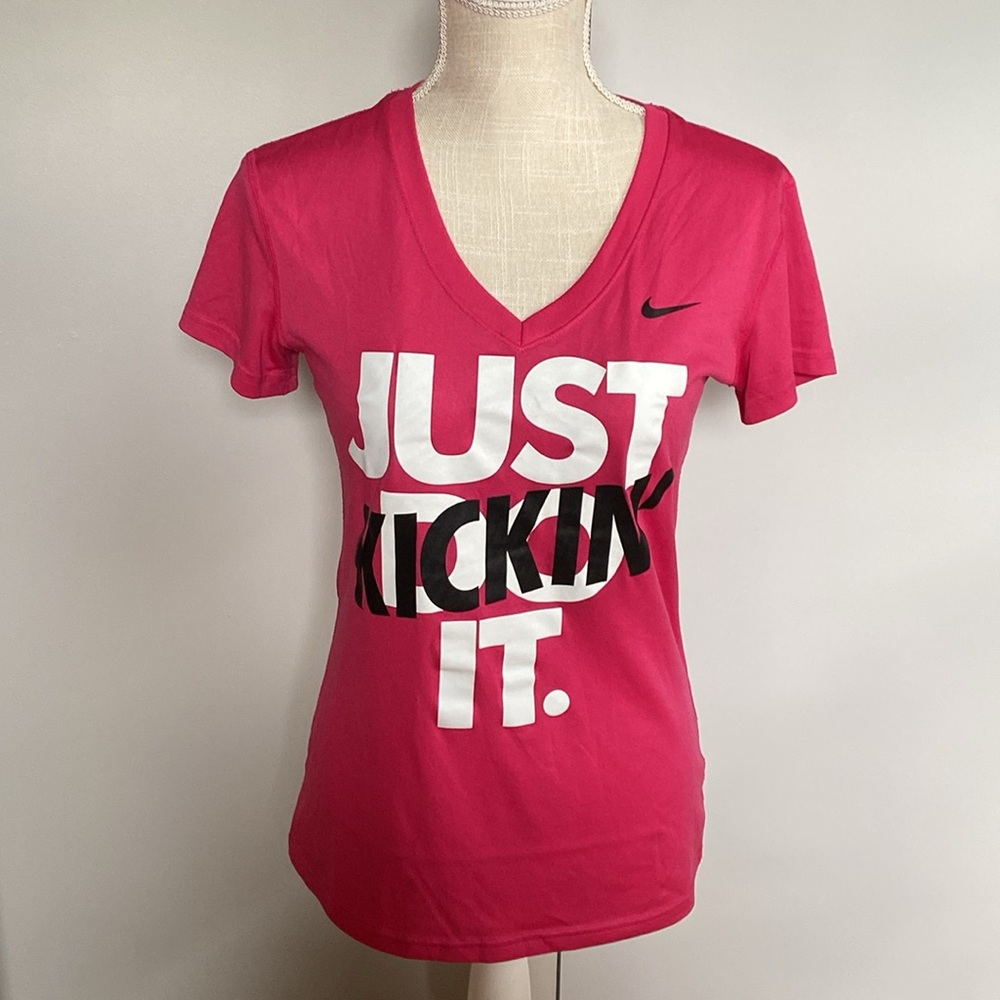 Nike Pink Just Do It KIKIN’ Tee Sz XS Ladies